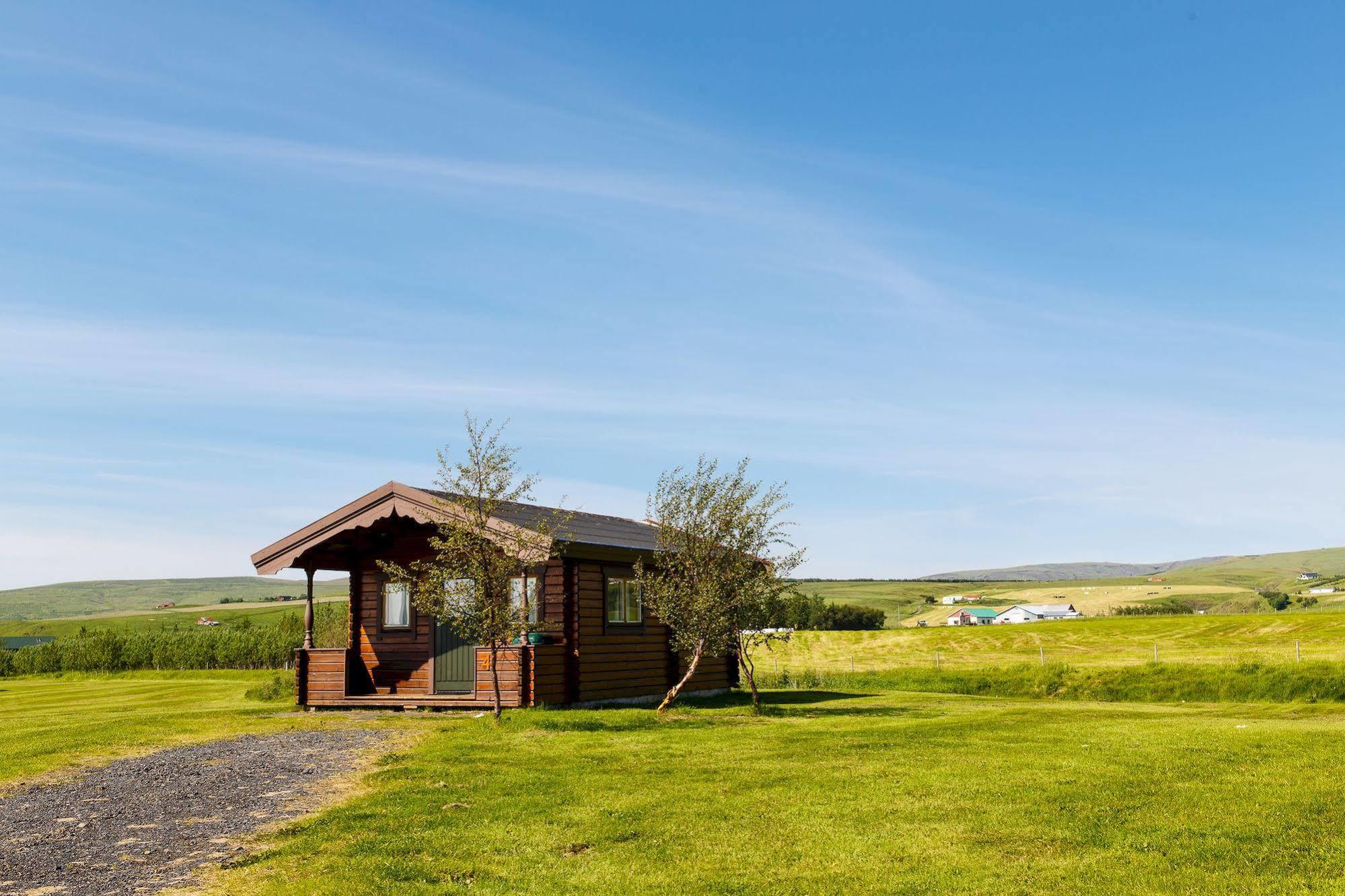 Hellisholar Cottages Хвольсвёдлюр Экстерьер фото